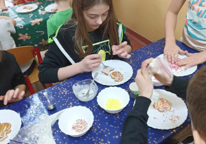 Zabawa w dekorowanie ciastek