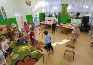 ogólna zabawa w sali