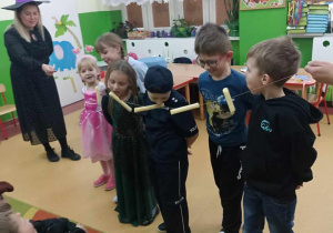 konkurs zjadania rurek