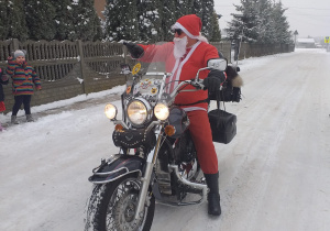 Przyjazd Mikołaja na motorze